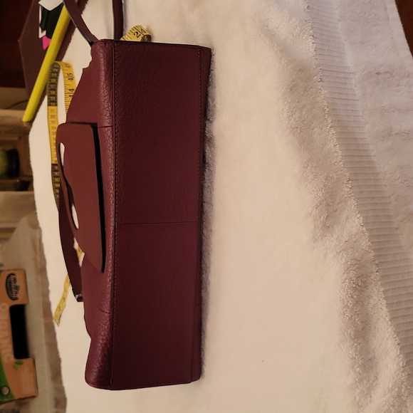 $278 Vince Camuto Leather shoulder bag - Picture 9 of 12